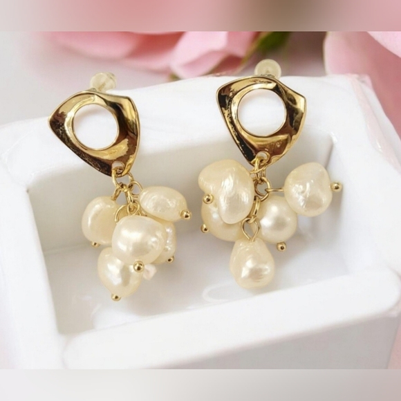 Womens Jewelry Gold Plated Pearl Earrings - Picture 1 of 6